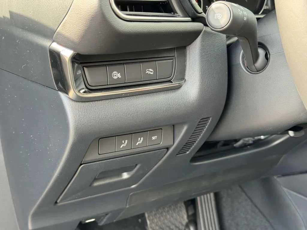 Used 2025 Gray Mazda 2.5 S Preferred Package image 29