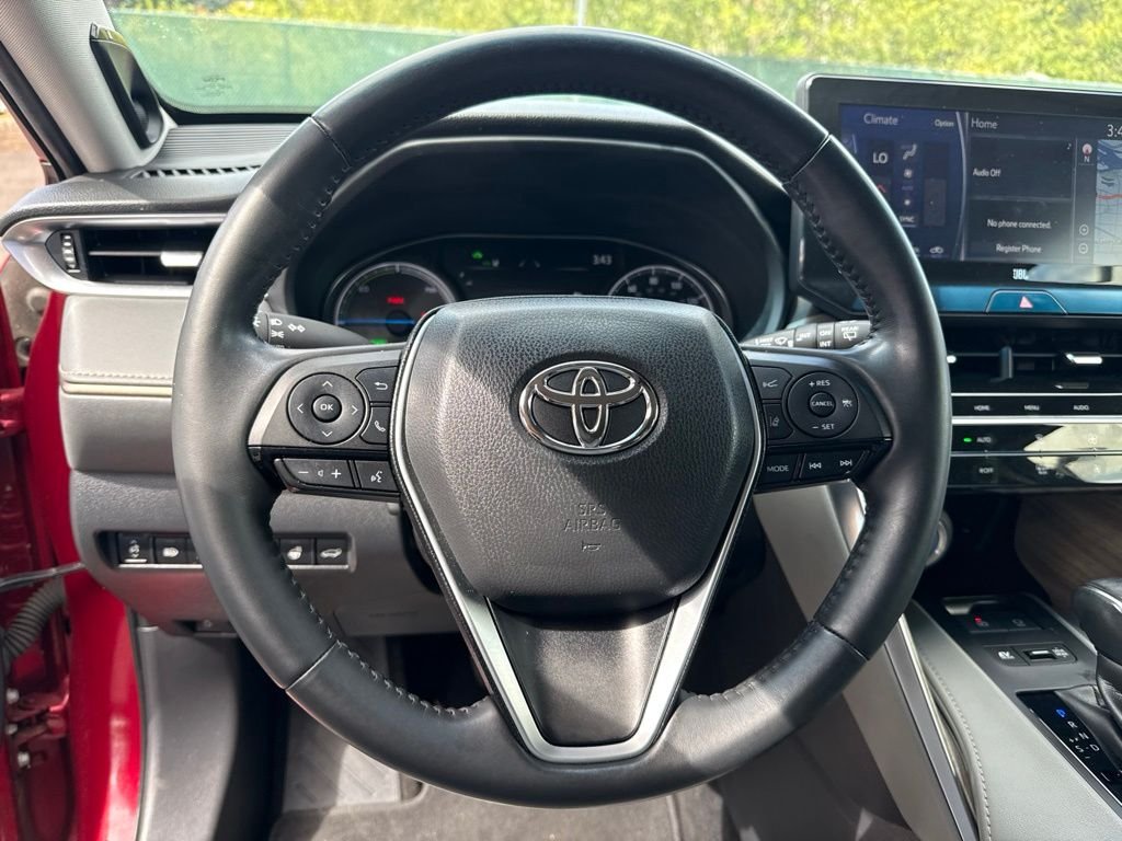Used 2021 Ruby Flare Pearl Toyota XLE image 9