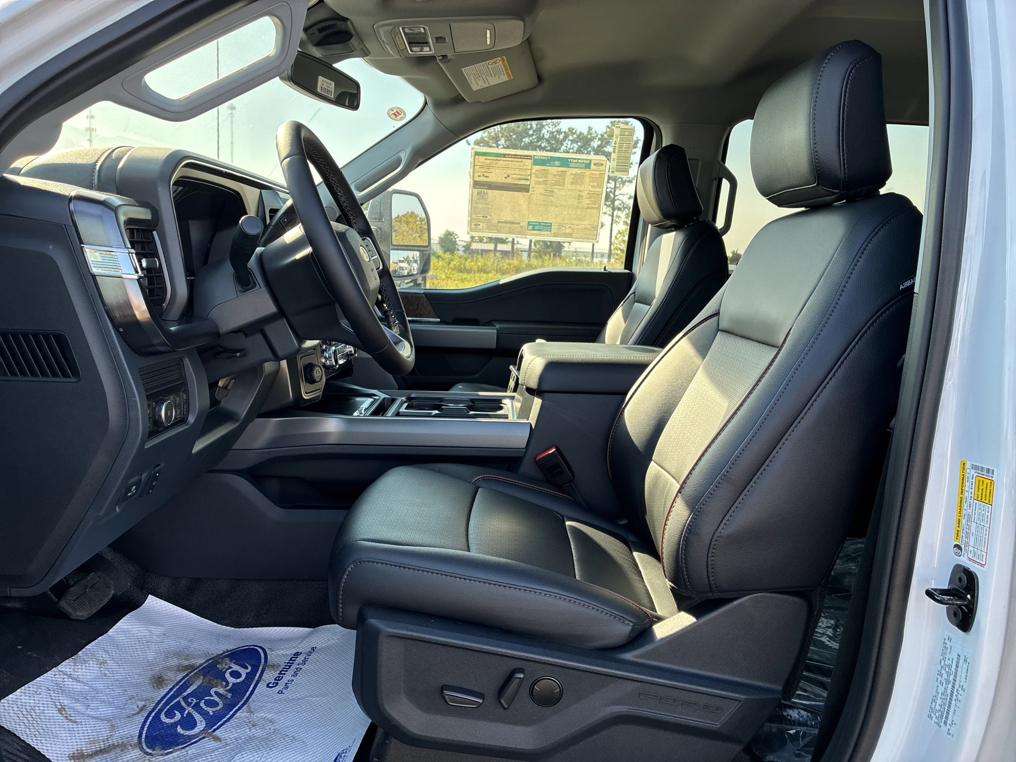 2026 Ford F-350 Super Duty Lariat - Photo 11