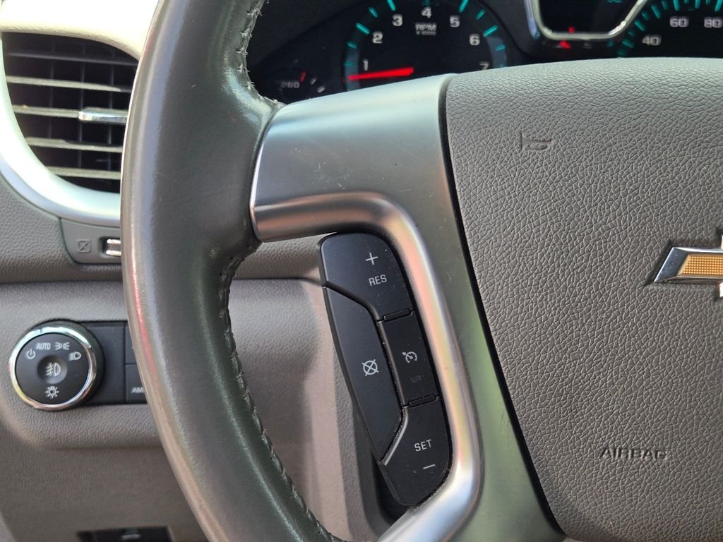 Used 2017 Red Chevrolet 2LT image 26