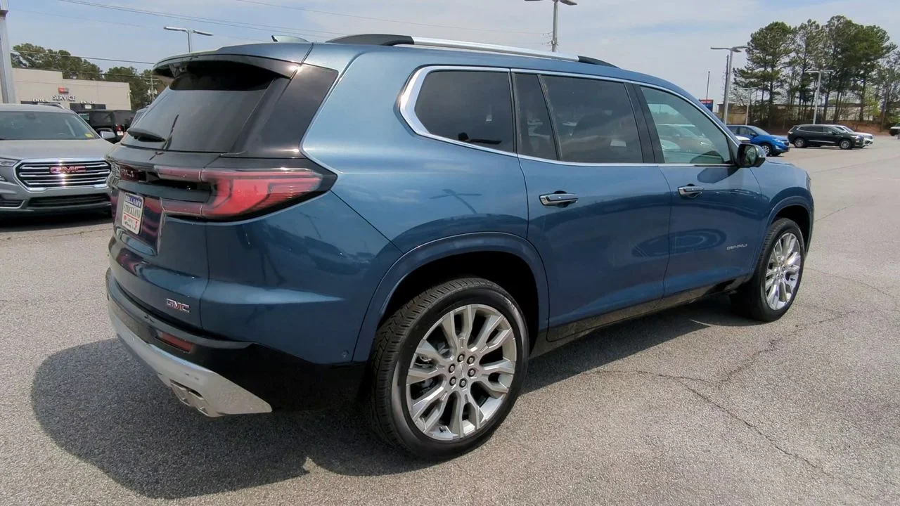 2026 GMC Acadia Denali - Photo 59