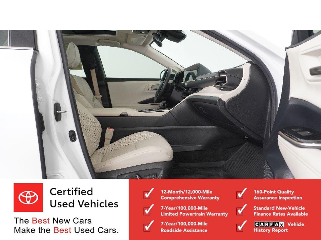 Certified Used 2024 Oxygen White Toyota Limited image 10