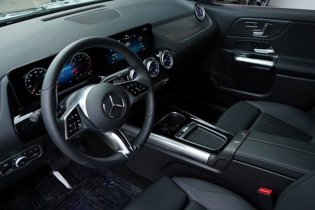 Used 2026  Mercedes-Benz GLA 250 image 31