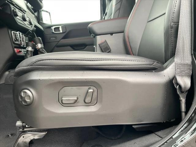 New 2026 Black Clear-Coat Exterior Paint Jeep Rubicon X image 19