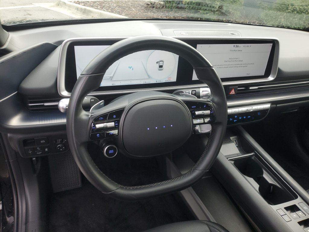 Used 2024 Black Hyundai SEL image 14