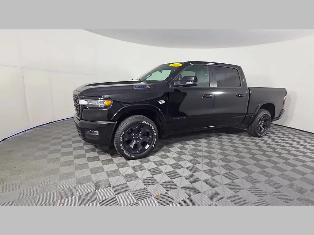 New 2026 Diamond Black Crystal Pearl-Coat Exterior Paint RAM Big Horn image 37