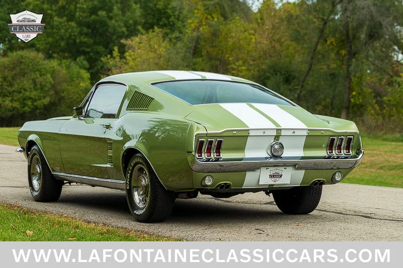 Used 1967 Green Ford Fastback image 2