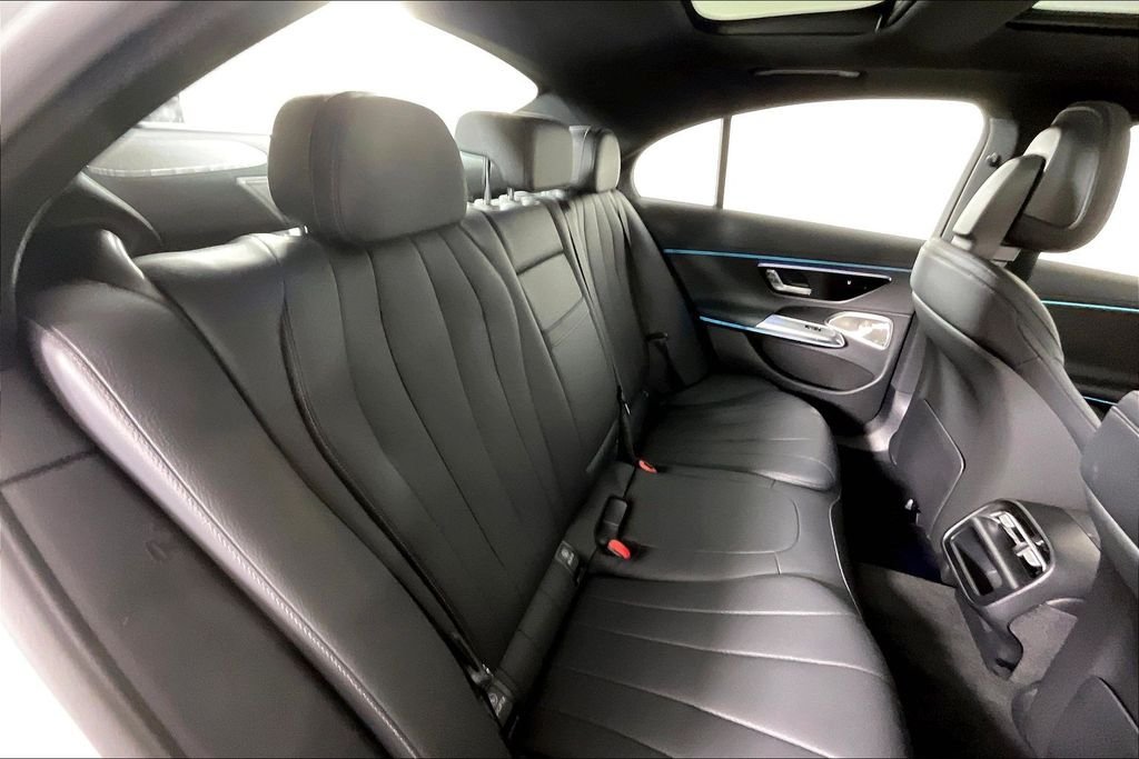 2026 Mercedes-Benz E-Class E350 - Photo 19