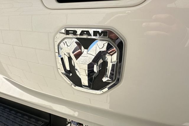 Used 2022 White Ram Big Horn/Lone Star image 5