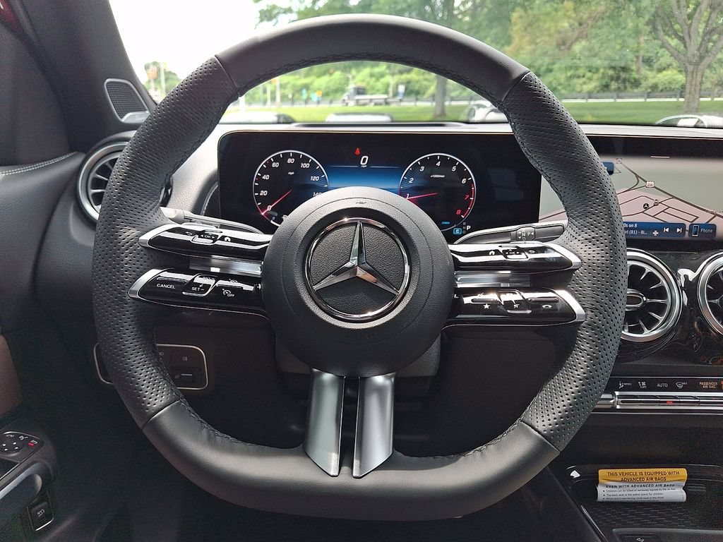 New 2026 MANUFAKTUR Patagonia Red Metallic Mercedes-Benz GLB 250 image 45