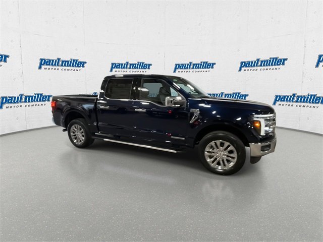 2025 Ford F-150 Lariat photo 2