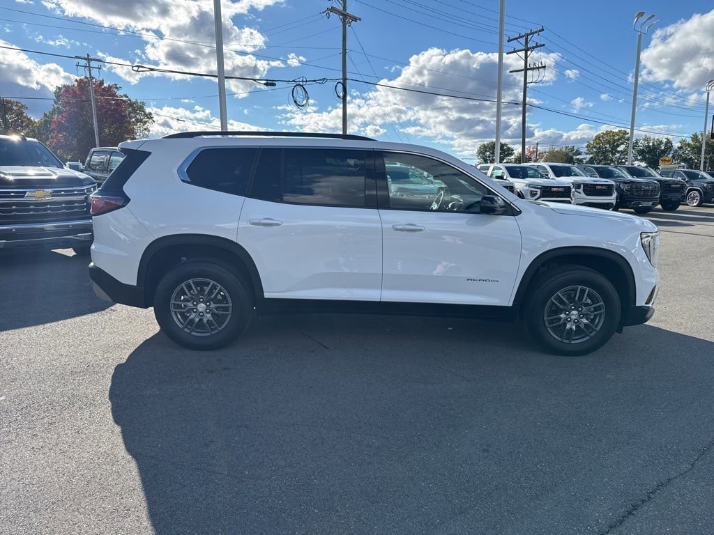 View vehicle photo 6