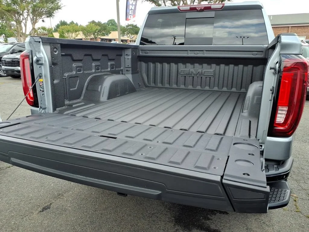 New 2026 Sterling Metallic GMC AT4X image 28