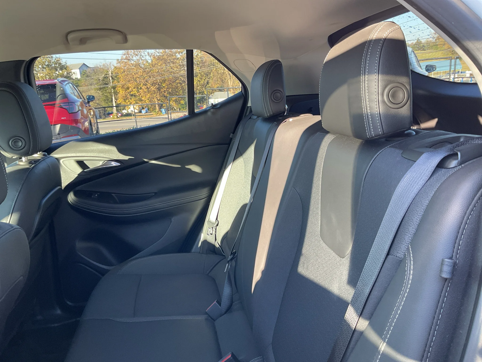 Used 2023 Summit White Buick Preferred image 15