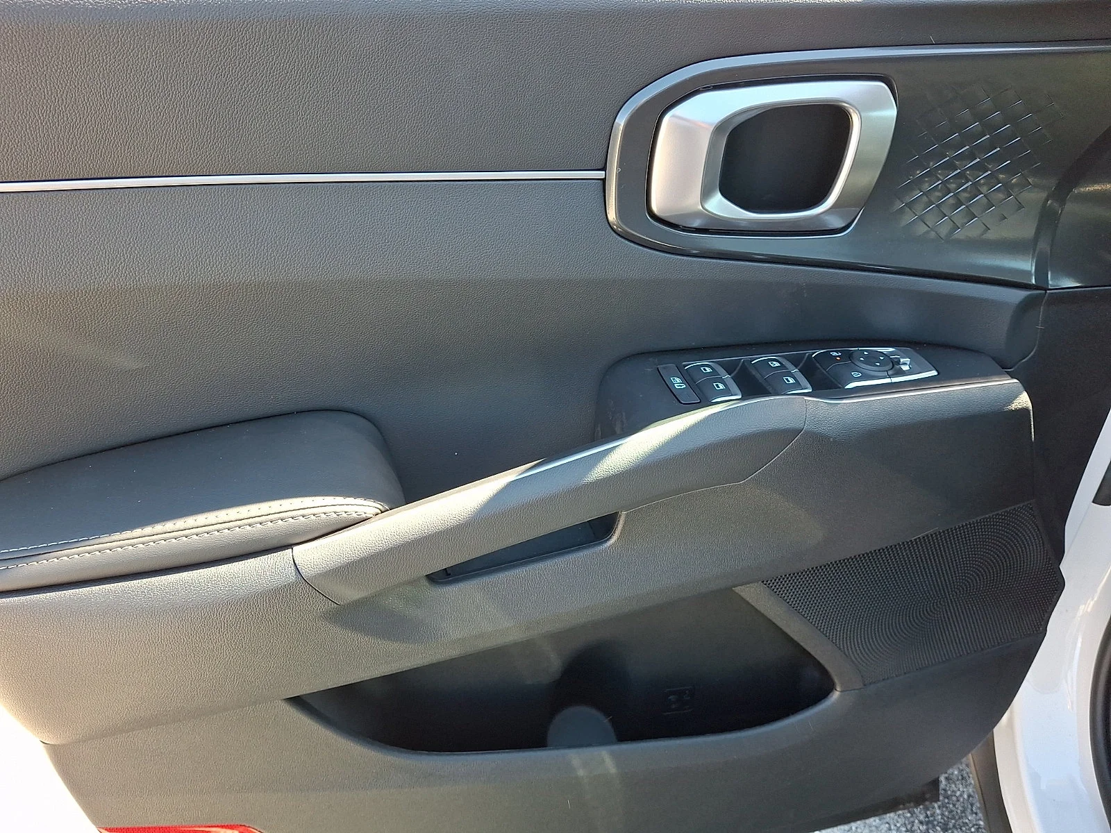 New 2026 White Kia S image 11