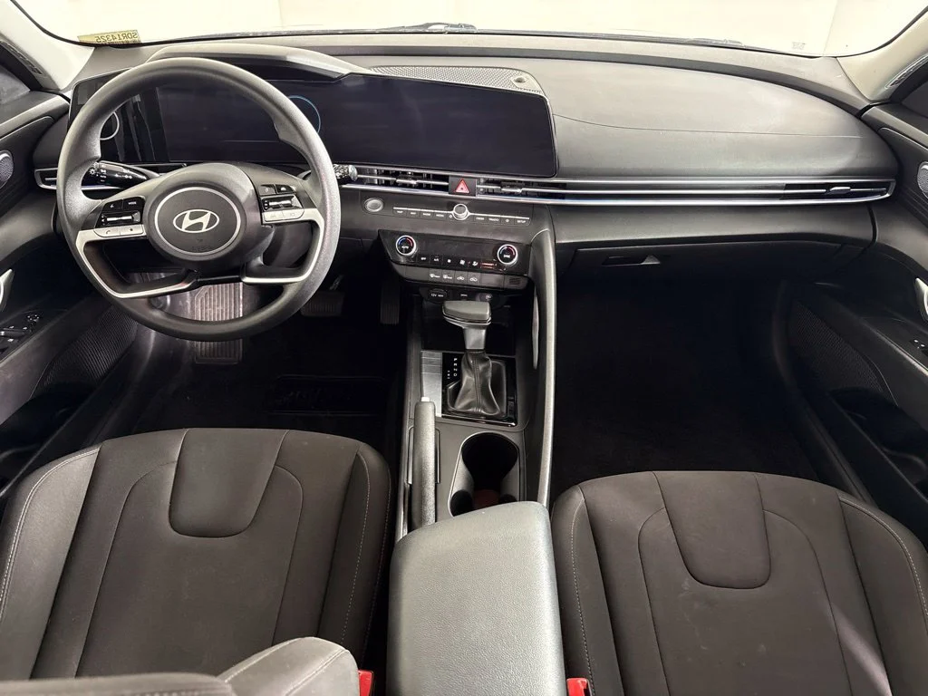 Used 2024 Black Hyundai SEL image 14