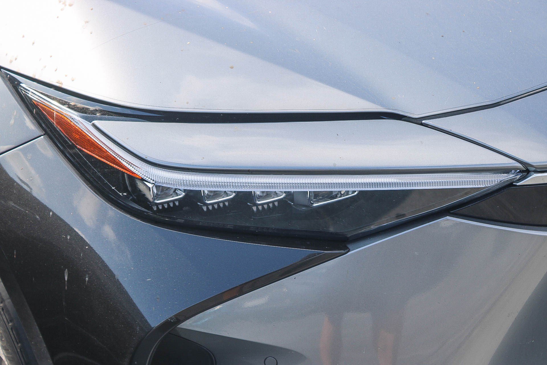 Used 2023 Heavy Metal w/Black Roof Toyota XLE image 2
