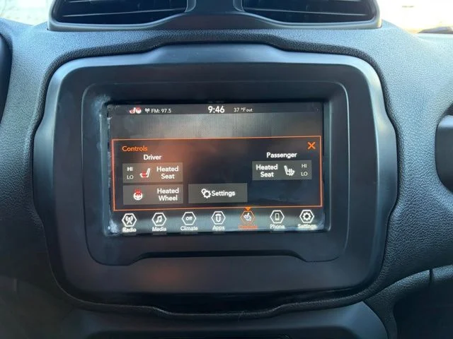 Used 2019 Black Jeep Latitude image 18