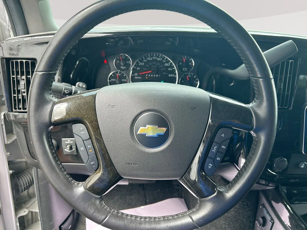 Used 2021 Silver Chevrolet LS image 30