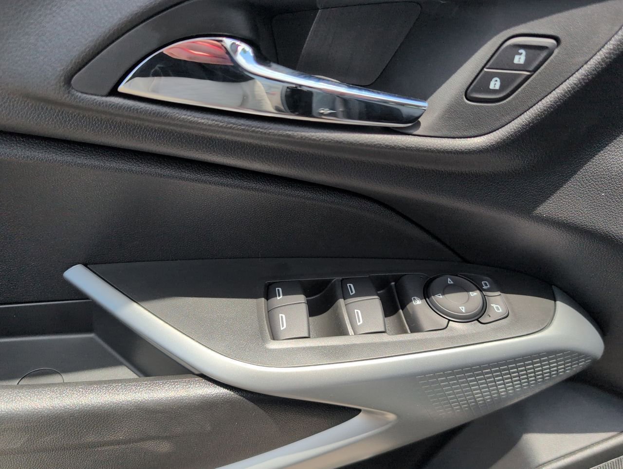 2026 Chevrolet Trax LS - Photo 20