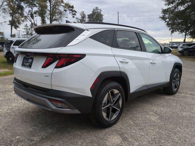 New 2026 White Hyundai SEL AWD image 5