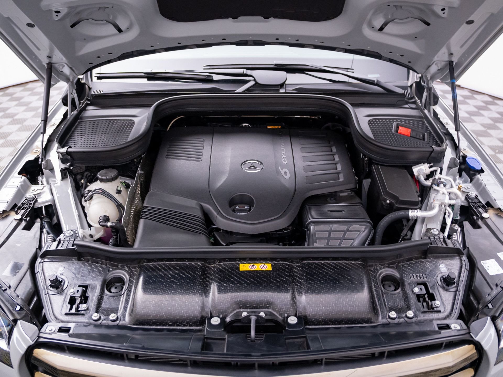 New 2026 MANUFAKTUR Alpine Grey Mercedes-Benz GLS 450 image 33