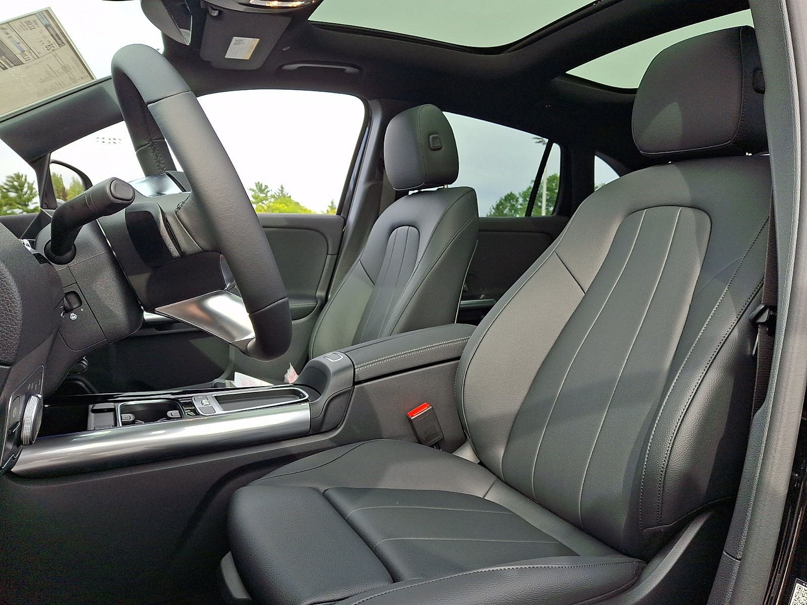 New 2026 Night Black Mercedes-Benz GLA 250 image 11
