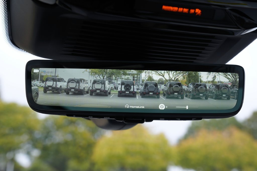 New 2027 Giola Green Land Rover Dynamic SE image 20