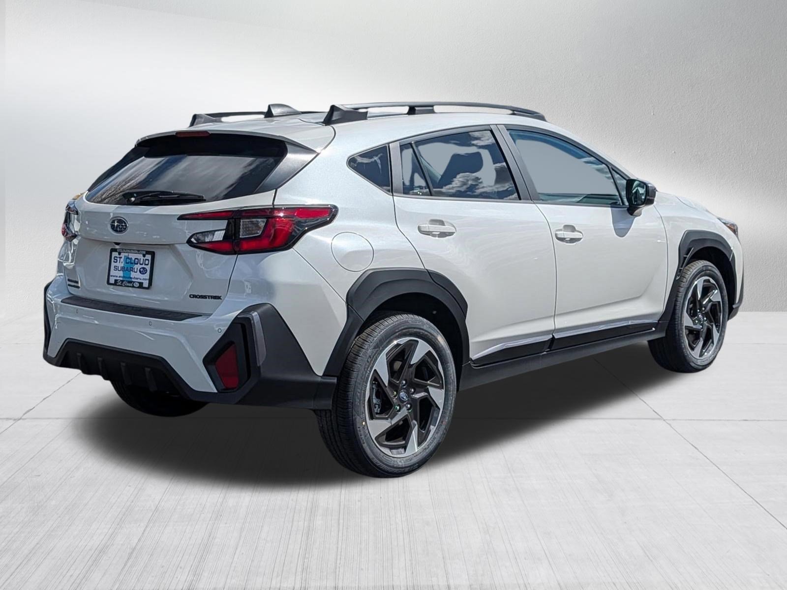 New 2026 CRYSTAL WHITE PEARL Subaru Limited image 4