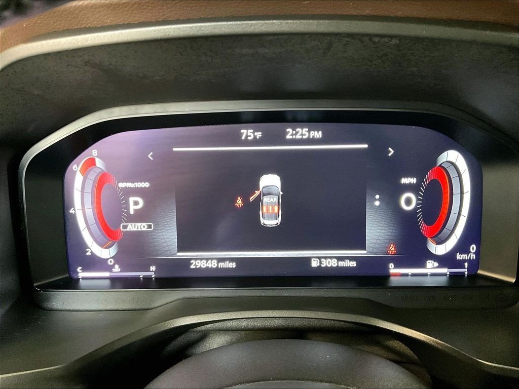 Used 2023 Black Nissan Platinum image 26