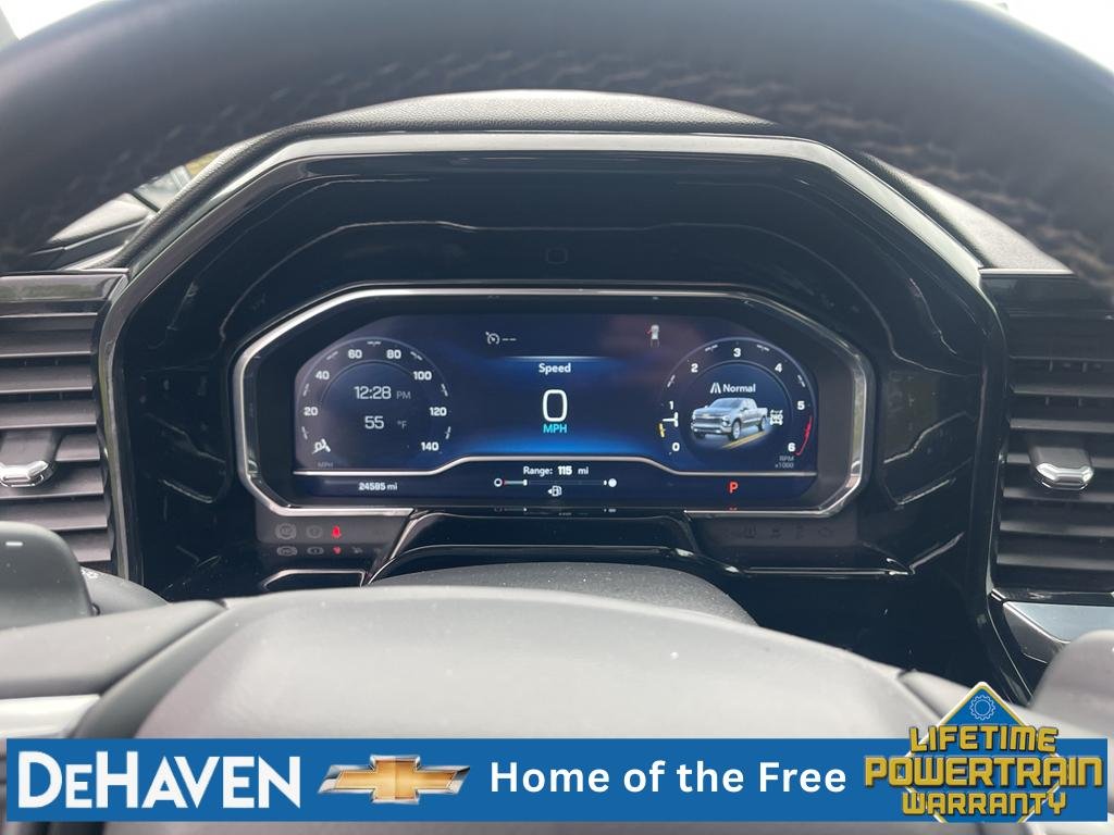 Used 2024 Summit White Chevrolet RST image 12