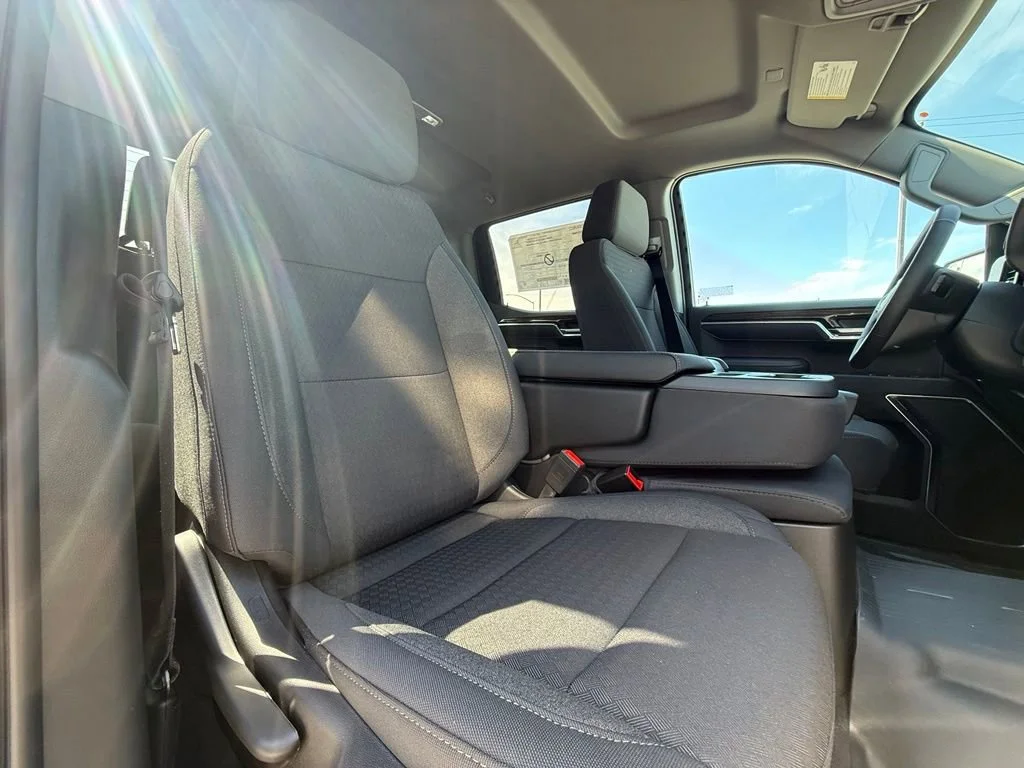 New 2026 Sterling Metallic GMC Elevation image 15