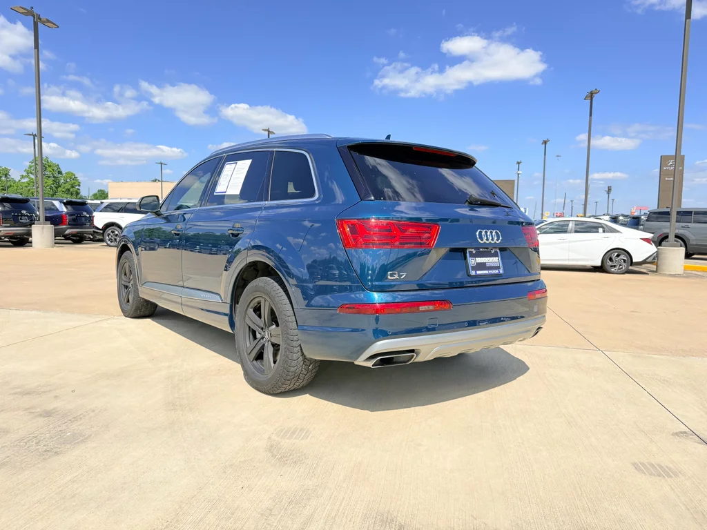 Used 2018 Ink Blue Metallic Audi Premium Plus image 8