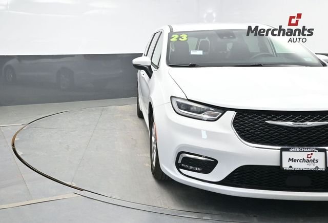 Used 2023 White Chrysler Touring L image 1