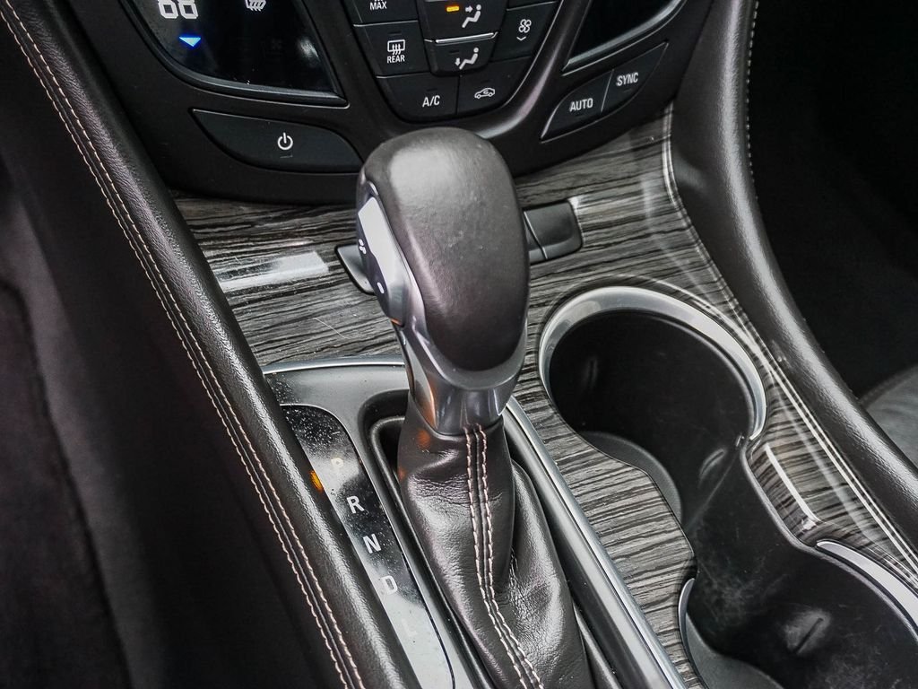 Used 2017 White Buick Essence image 23