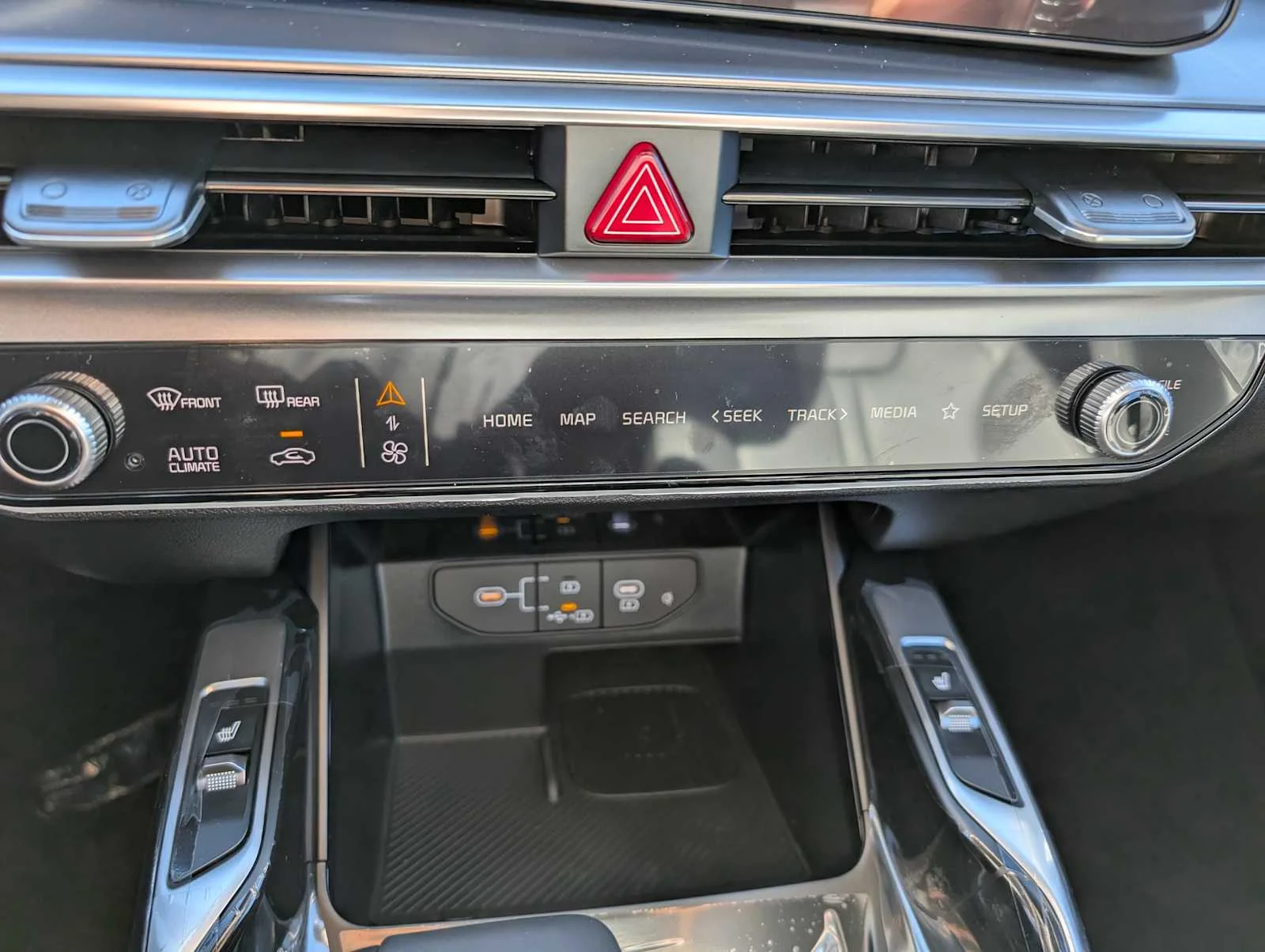 2026 Kia Sorento EX - Photo 26