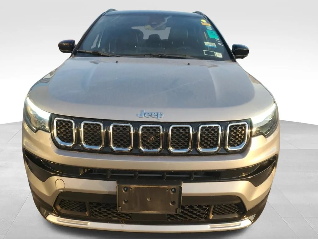 Used 2023 Silver Jeep Limited image 11