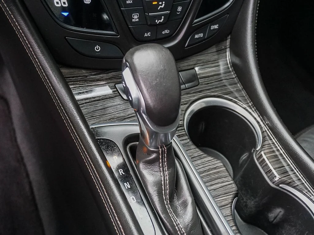 Used 2017 White Buick Essence image 23