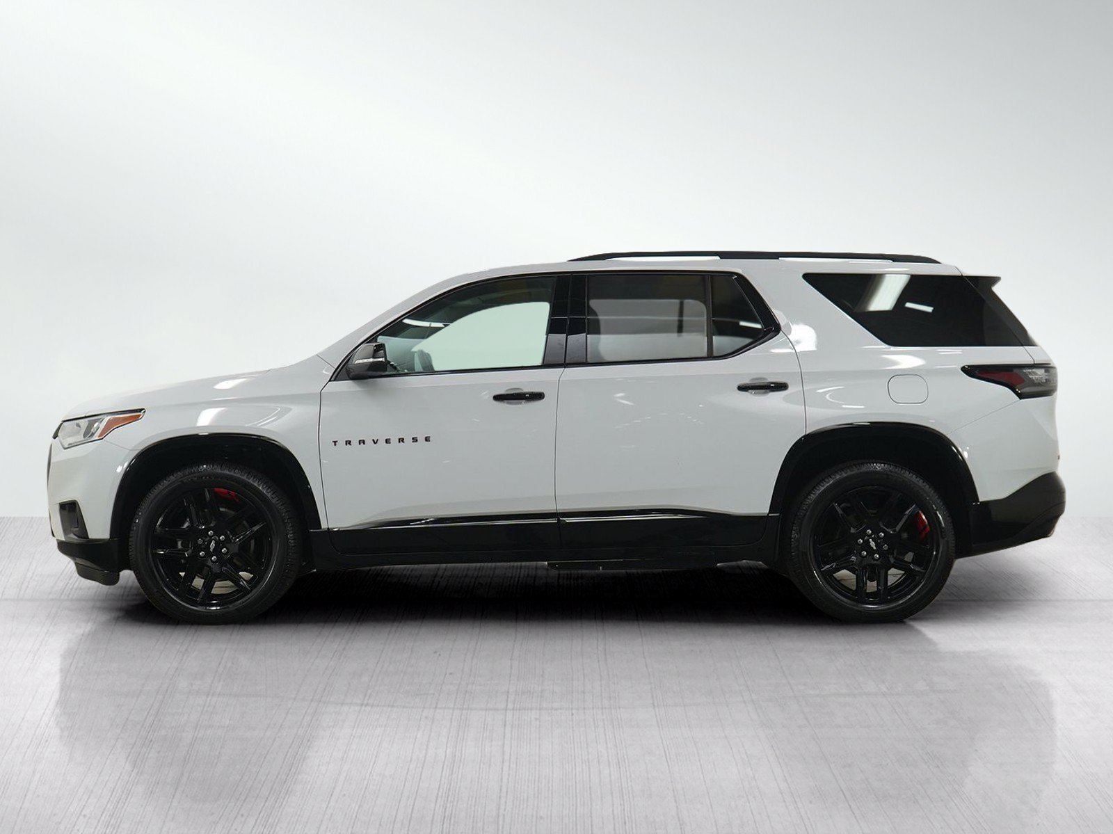 Used 2021 Chevrolet Traverse Premier with VIN 1GNEVKKW5MJ231133 for sale in White Bear Lake, Minnesota