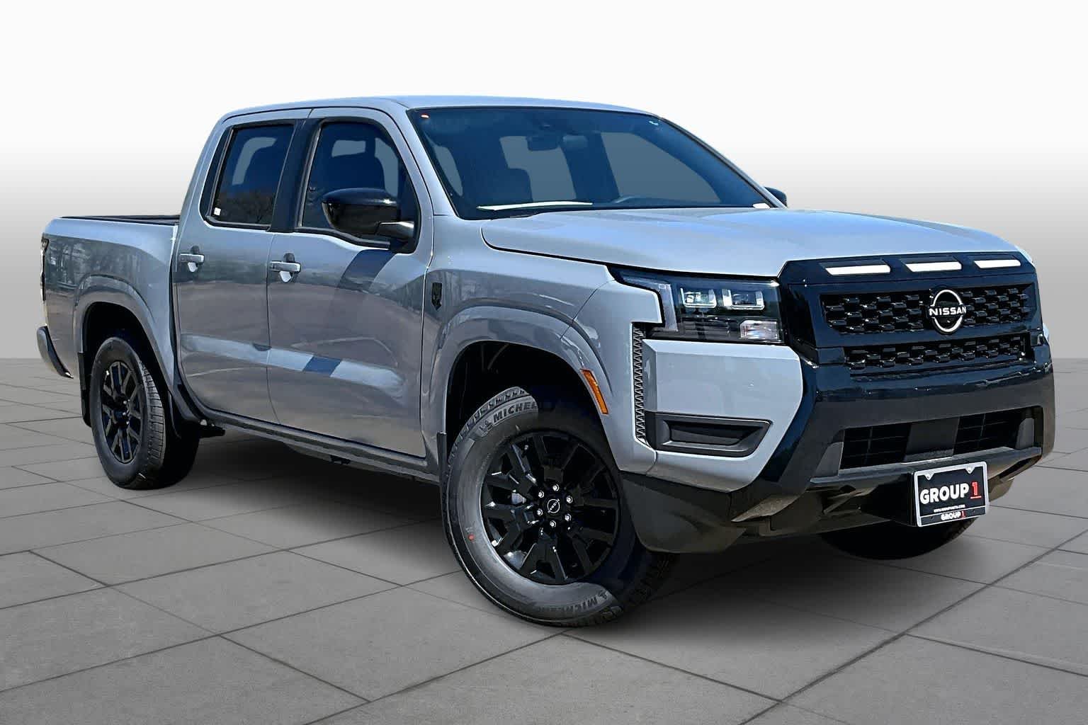 Used 2026 Boulder Gray Pearl Nissan SV image 2