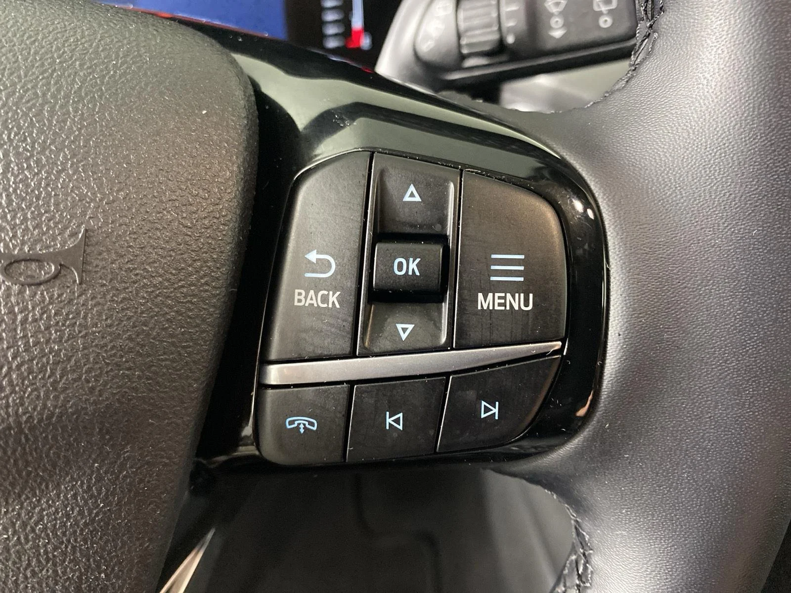 Used 2023 Agate Black Ford Active image 18