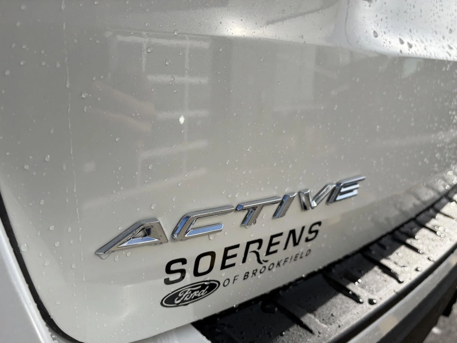 2026 Ford Explorer Active - Photo 7