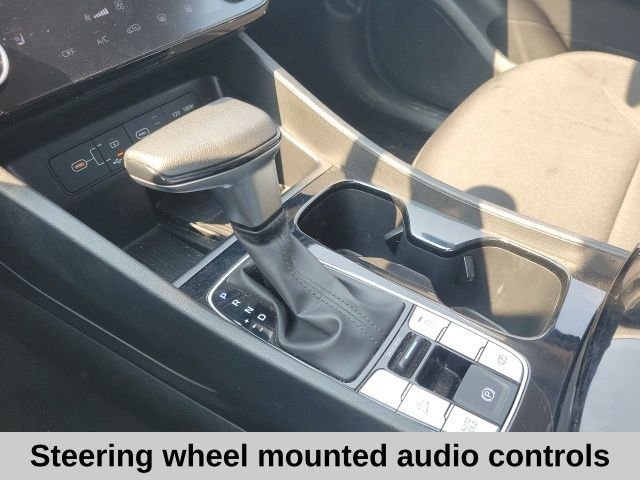 Used 2025 Gray Hyundai SEL image 6