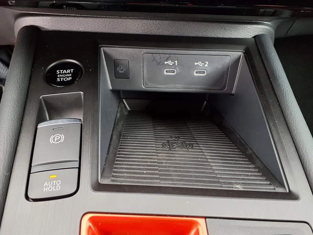 New 2026 Arctic Ice Blue Metallic / Super Black Two-tone Nissan SR image 24