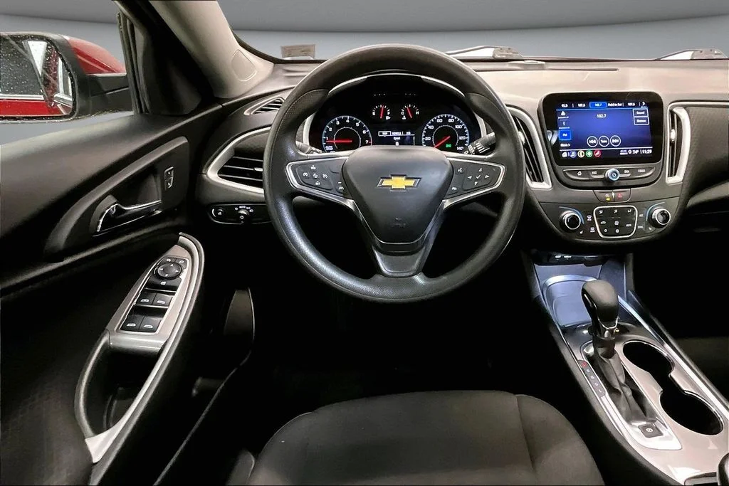 2024 Chevrolet Malibu 1LT - Photo 8