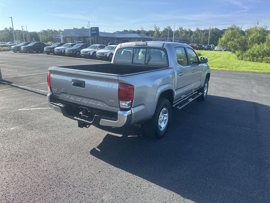 Used 2018 Silver Toyota SR image 8