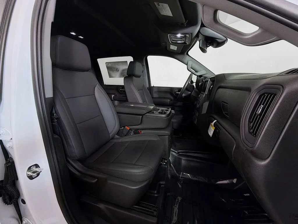 New 2026 Summit White Chevrolet Work Truck image 26