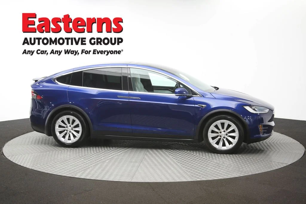 Used 2017 Blue Tesla 100D image 42