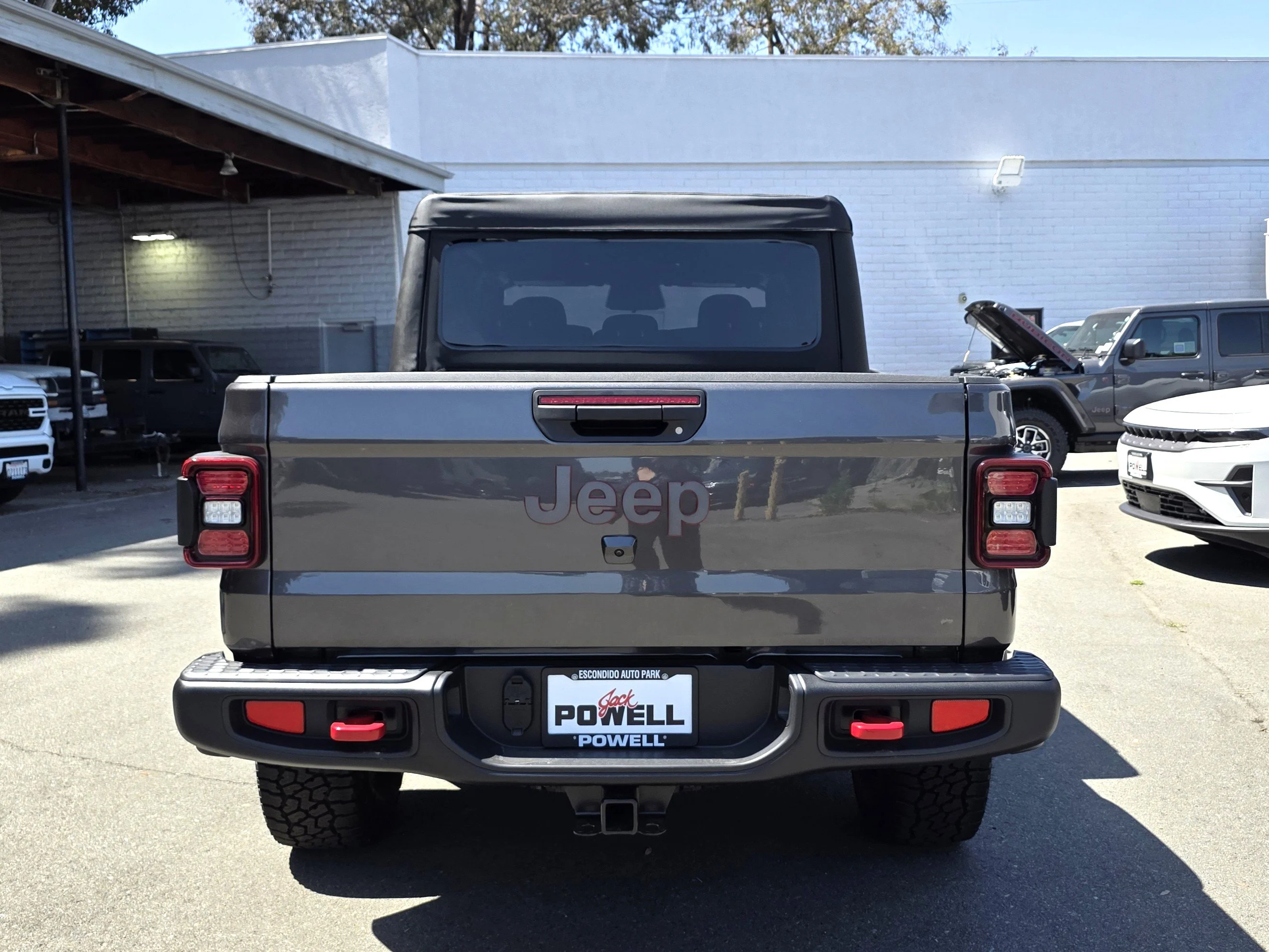 New 2026 Crystal Metallic Jeep Rubicon image 4