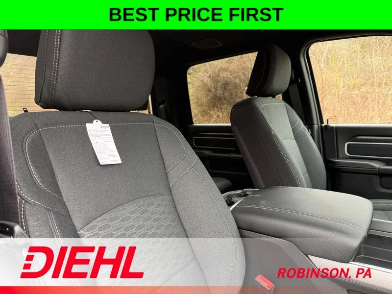 New 2026 Diamond Black Crystal Pearl-Coat Exterior Paint RAM Big Horn image 15